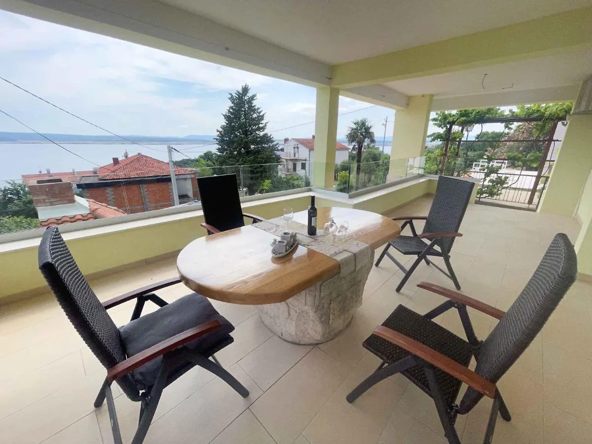 Apartment In Dramalj 42058