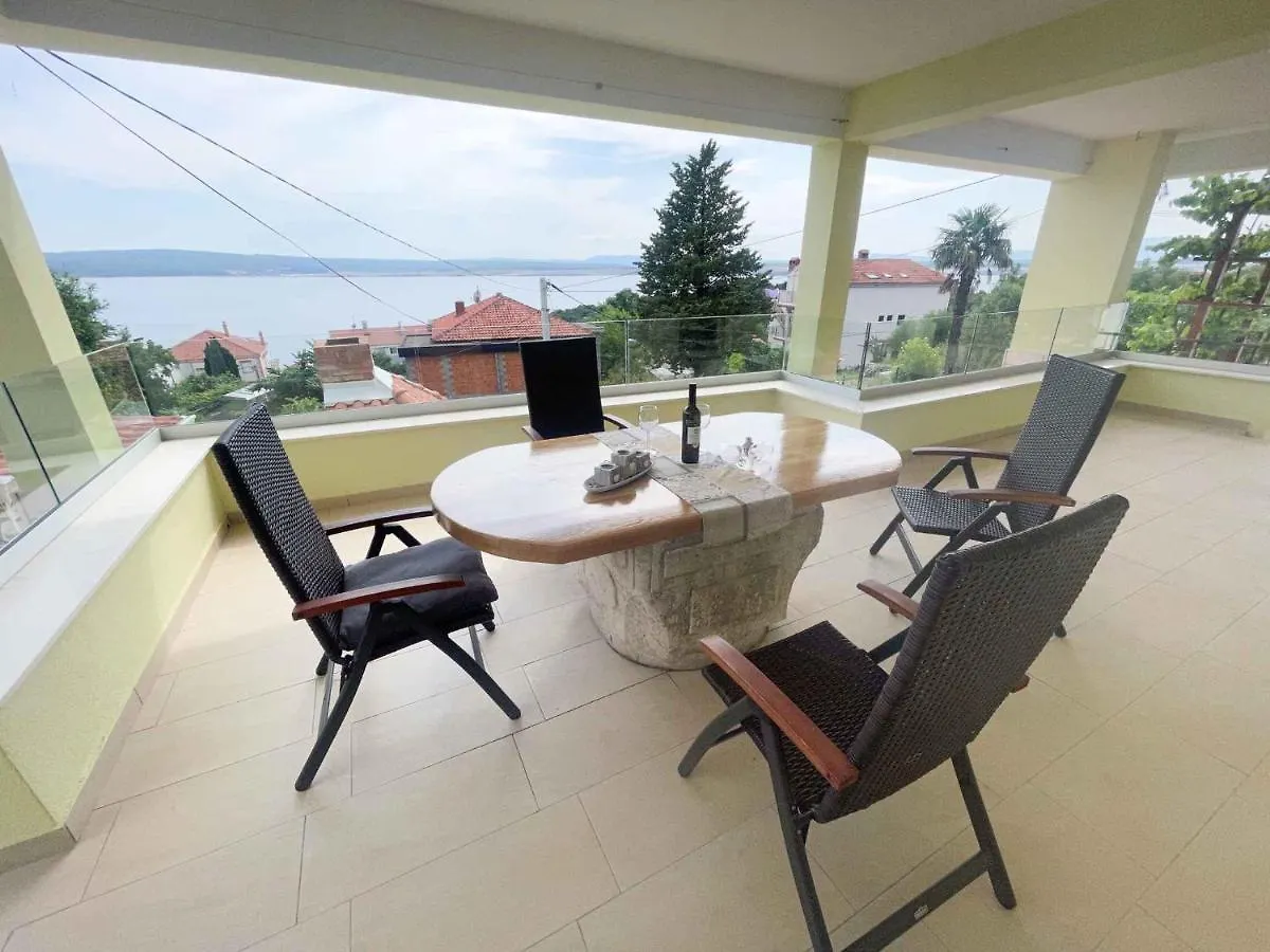 Apartment In Dramalj 42058